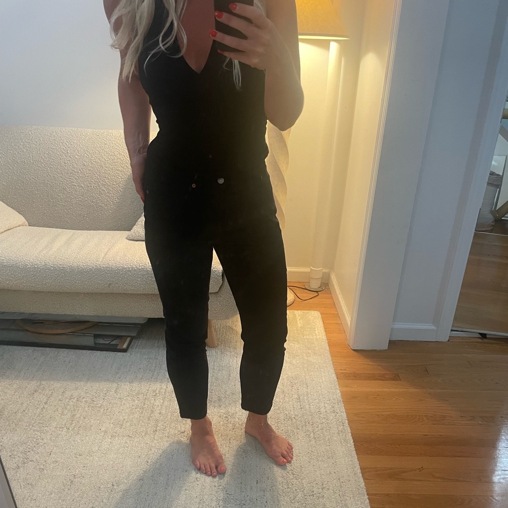 Black Levis straight wedgie jeans